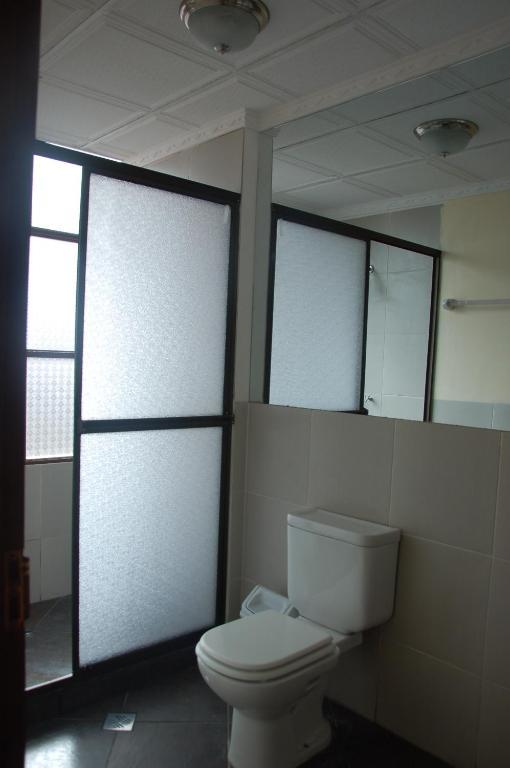 Hostal Tukos La Casa Real Potosi Ruang foto