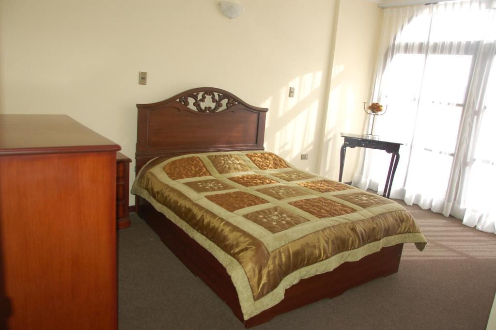 Hostal Tukos La Casa Real Potosi Ruang foto
