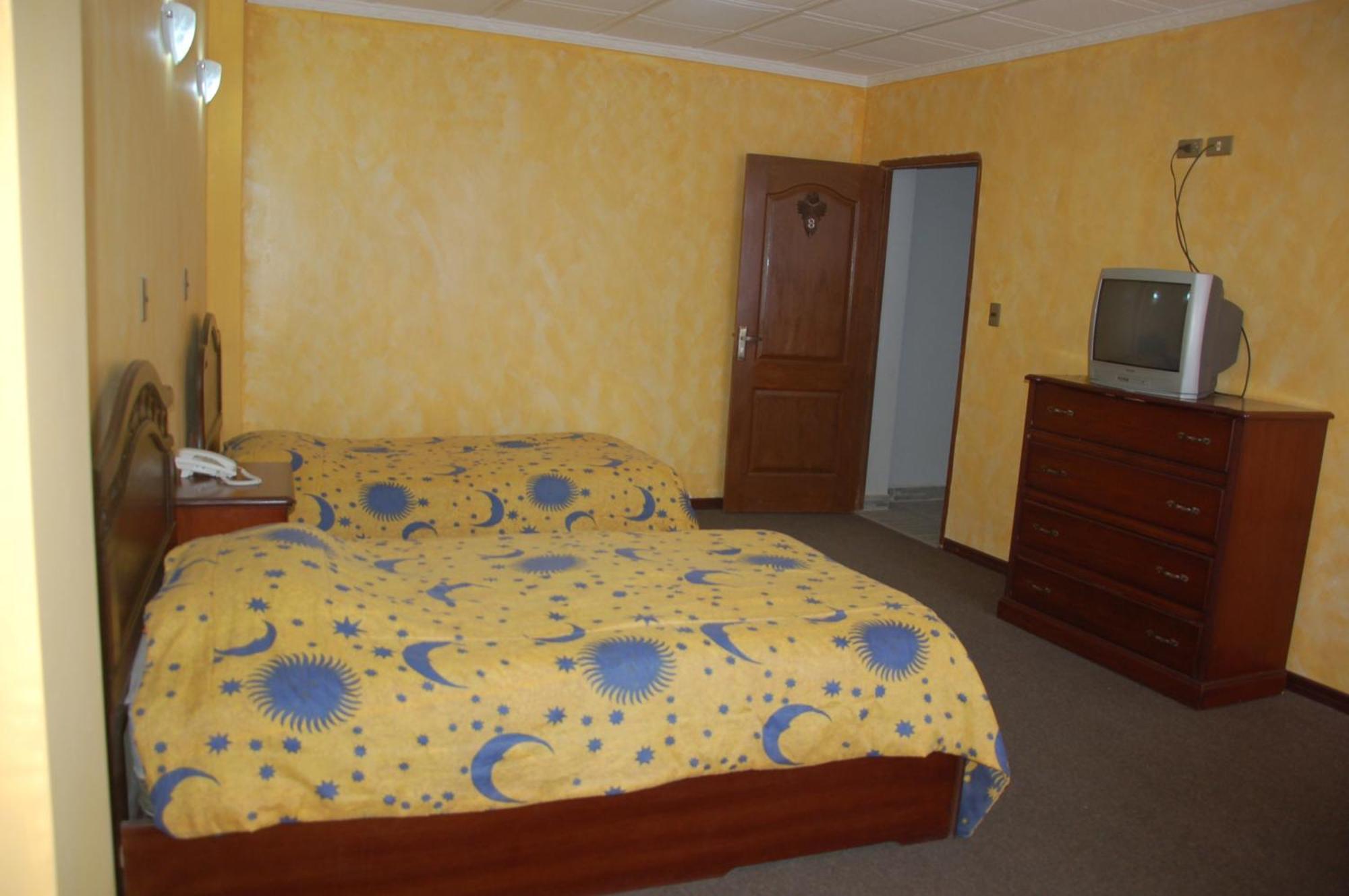 Hostal Tukos La Casa Real Potosi Bagian luar foto