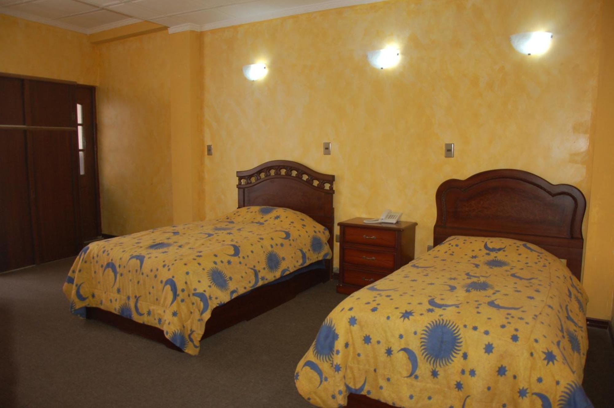 Hostal Tukos La Casa Real Potosi Bagian luar foto