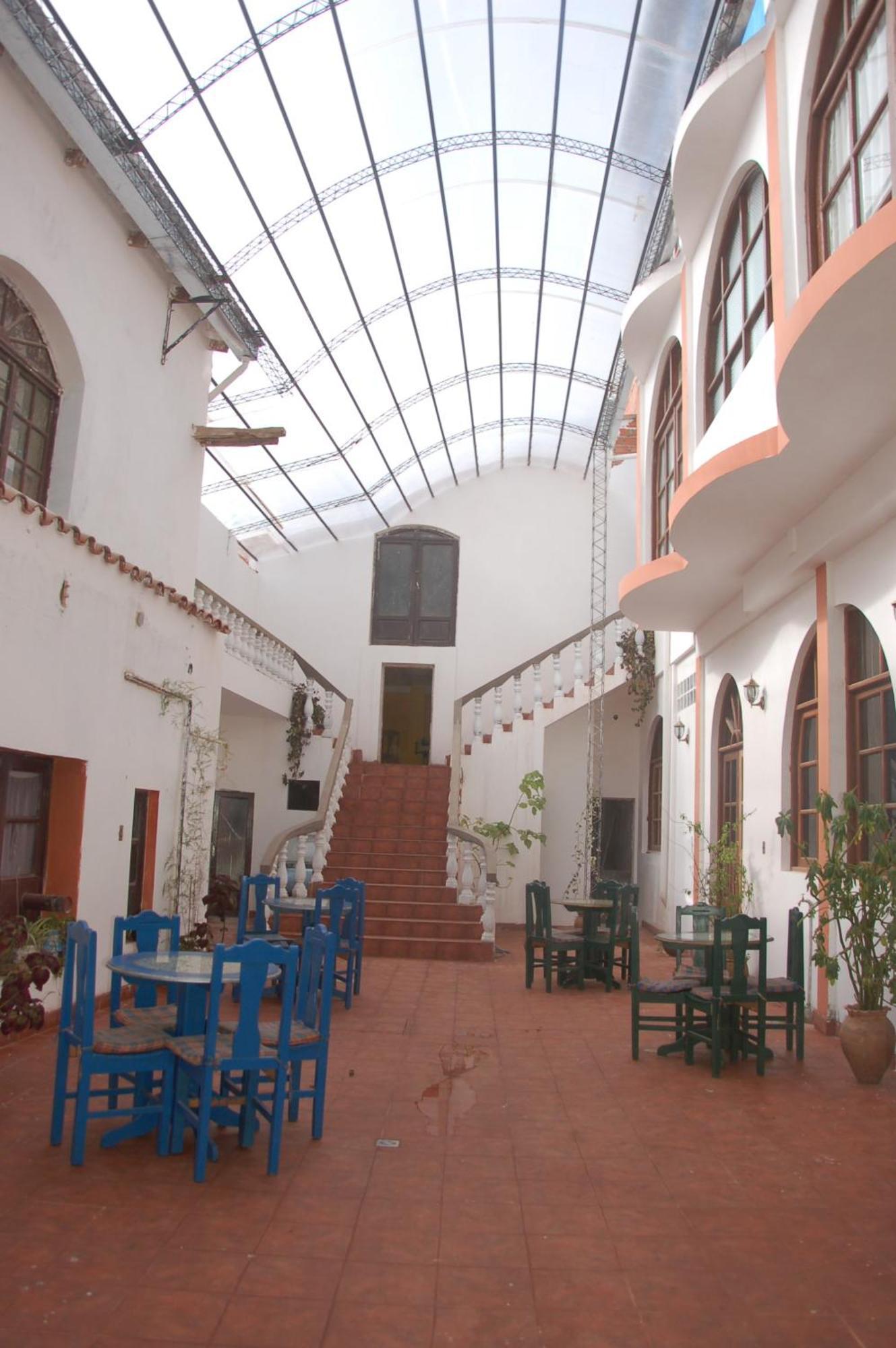 Hostal Tukos La Casa Real Potosi Bagian luar foto