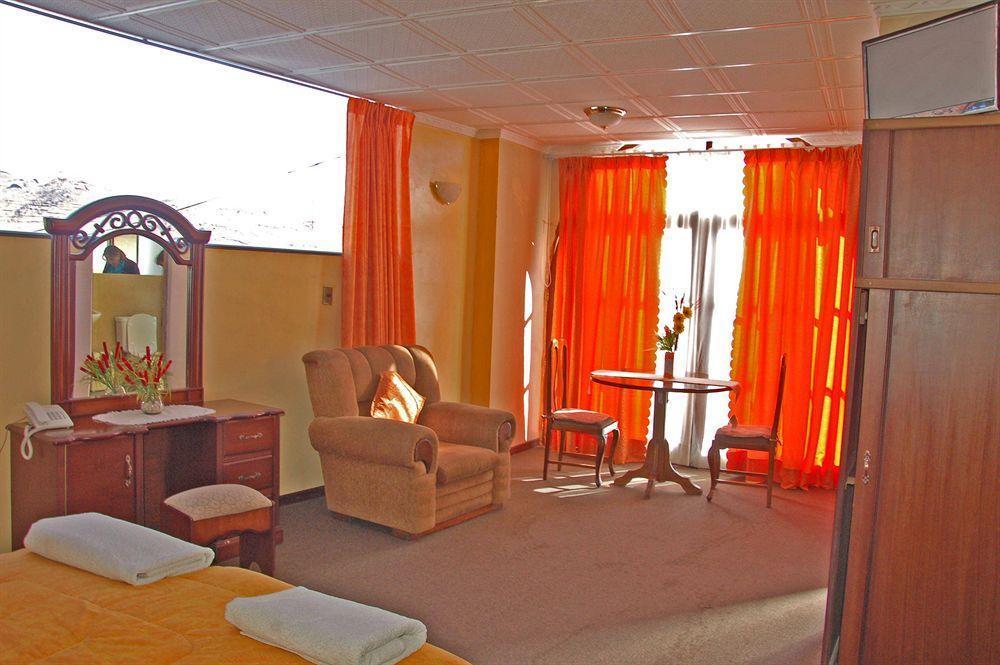 Hostal Tukos La Casa Real Potosi Bagian luar foto