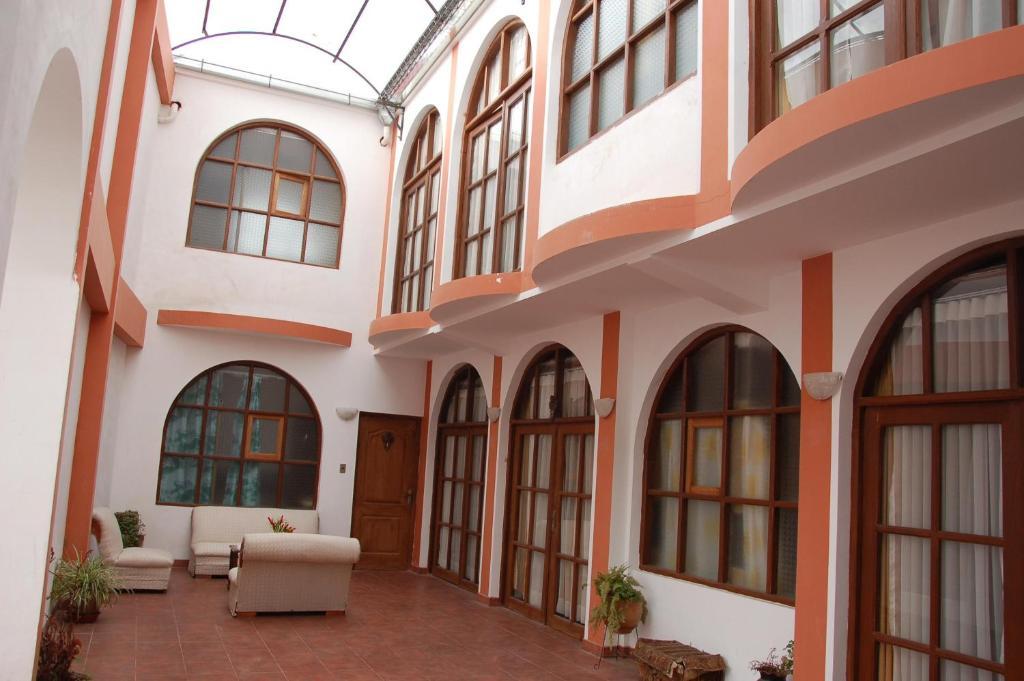 Hostal Tukos La Casa Real Potosi Bagian luar foto